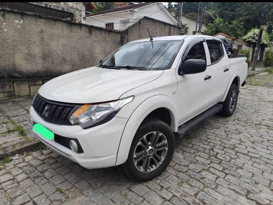 MITSUBISHI L200 TRITON 2.4 16V TURBO DIESEL GL CD 4X4 MANUAL